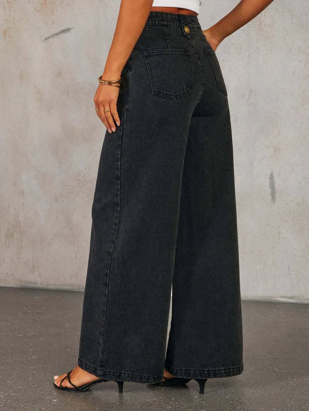 Button Decor High Rise Wide Leg Jeans - Lara Moda