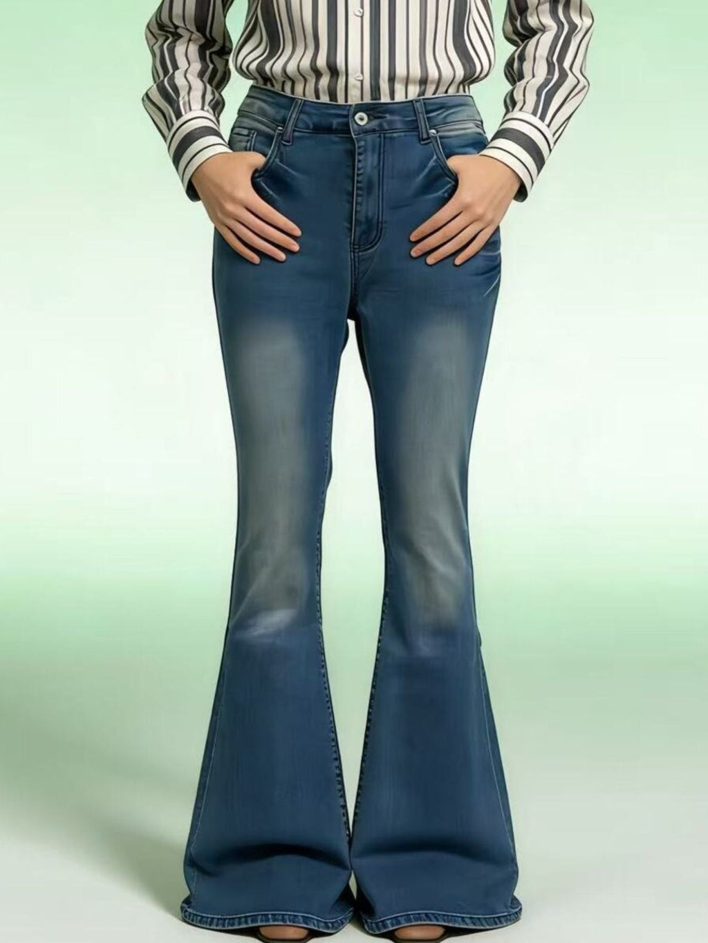 Full Size Vintage Wash High-Waisted Flare Jeans Plus Size - Lara Moda