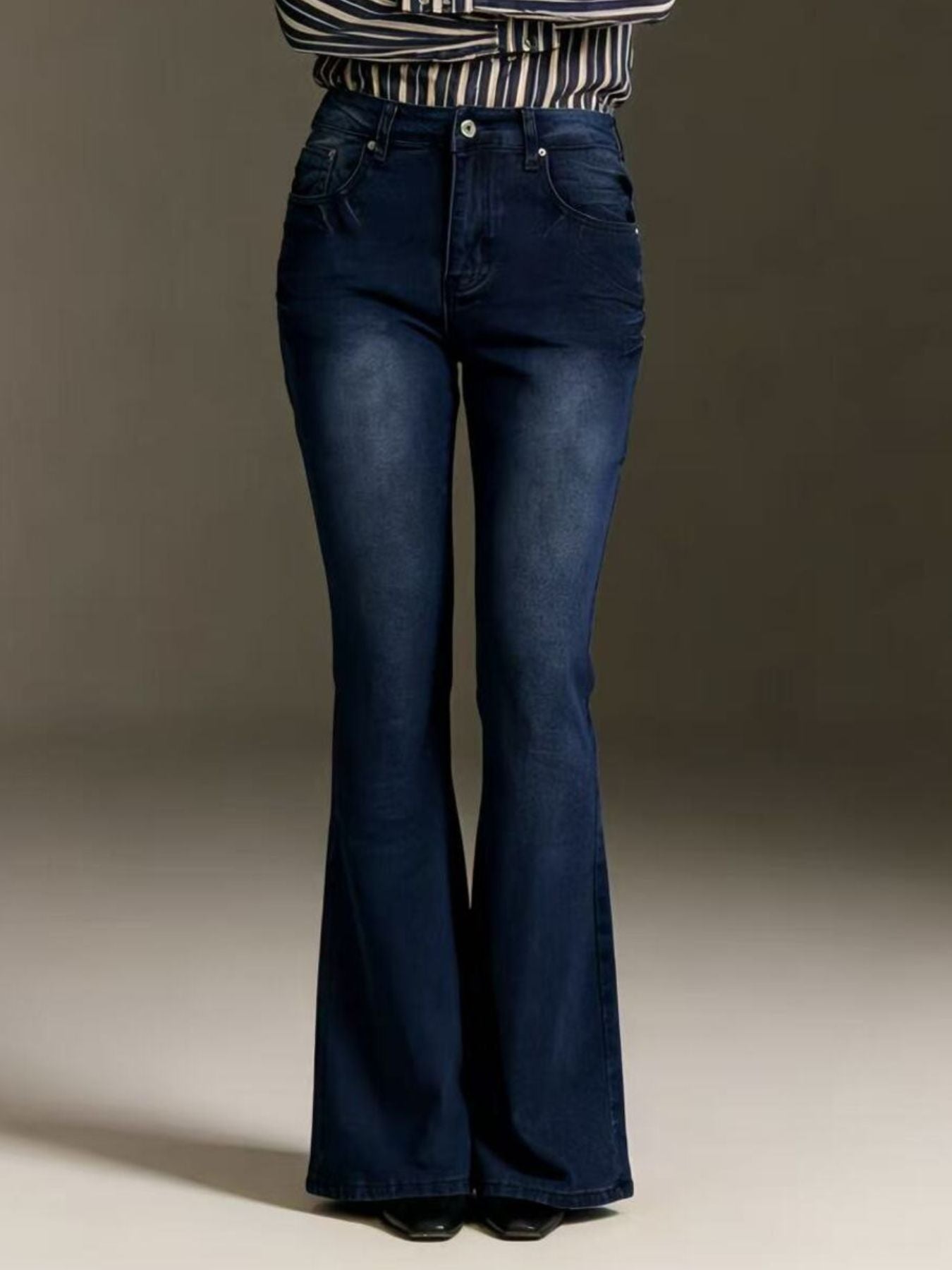 Full Size Vintage Wash High-Waisted Flare Jeans Plus Size - Lara Moda