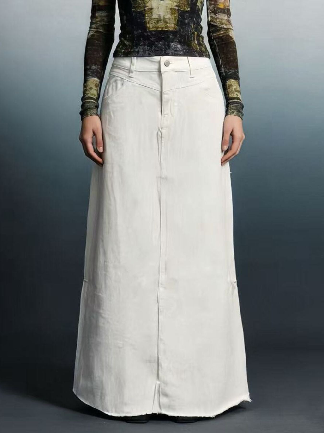 Raw Hem Maxi Denim Skirt - Lara Moda