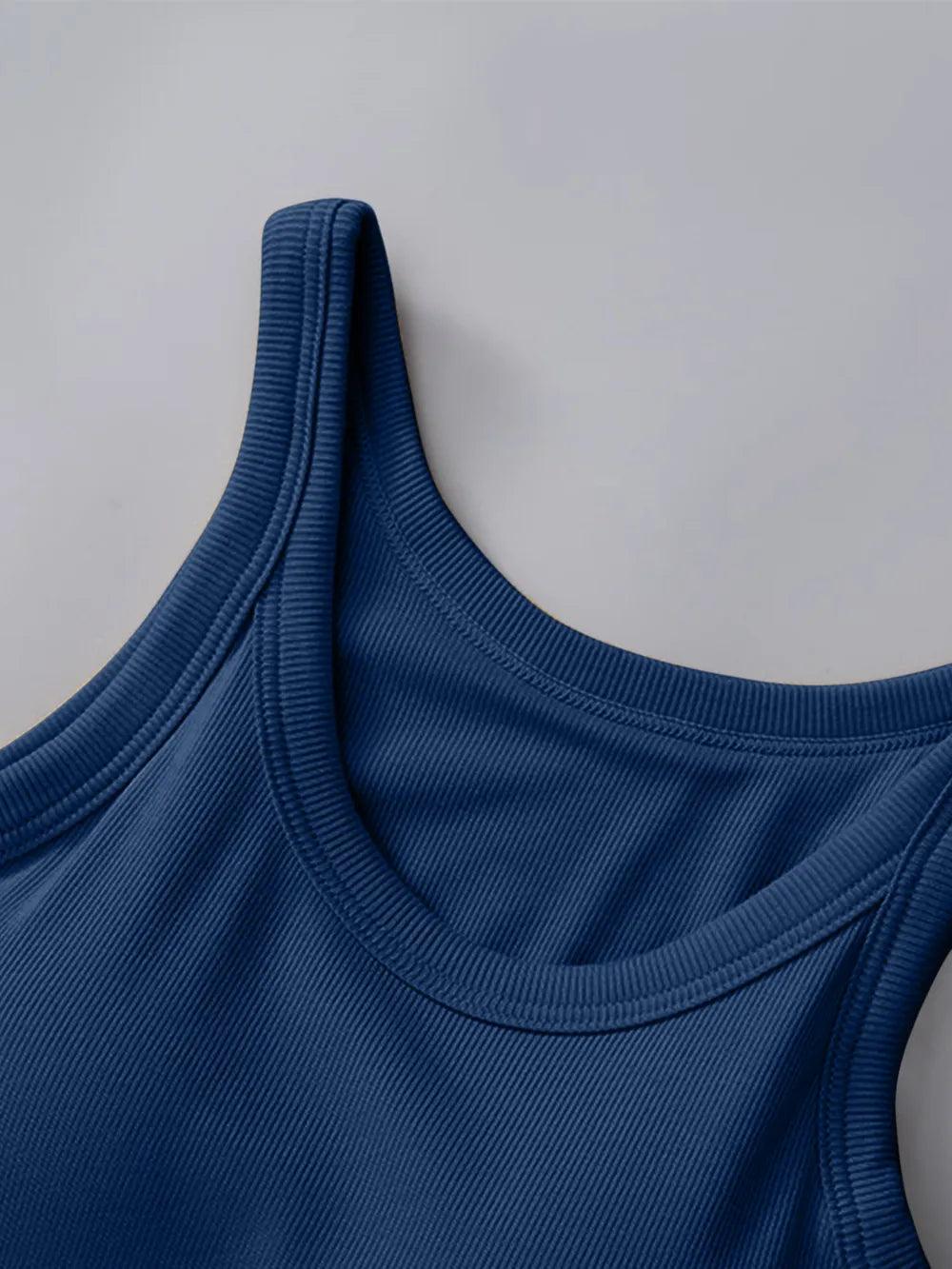 Regata Gola Redonda com Sutiã Embutido - Lara Moda