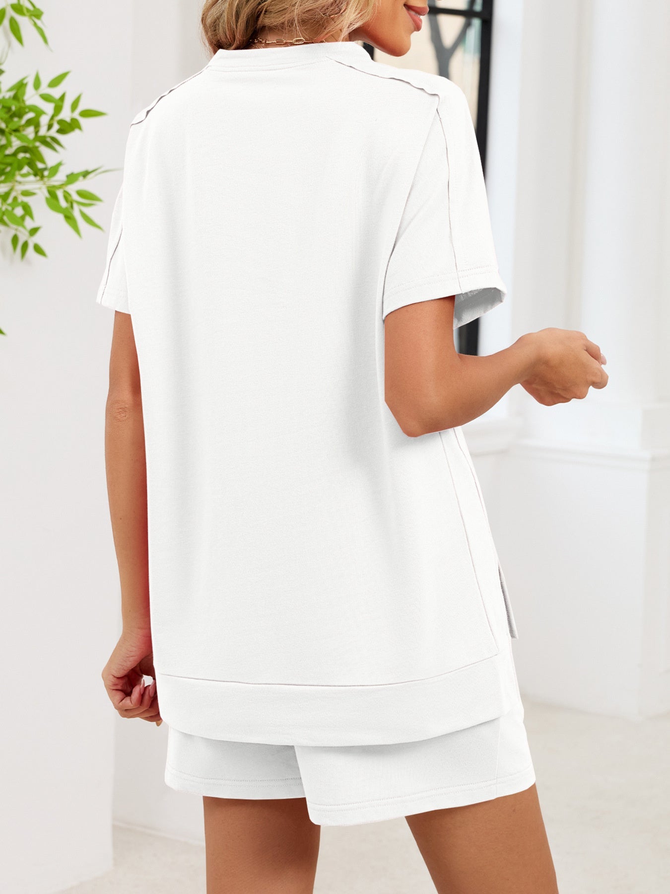 Round Neck Short Sleeve T-Shirt and Shorts Set - Lara Moda