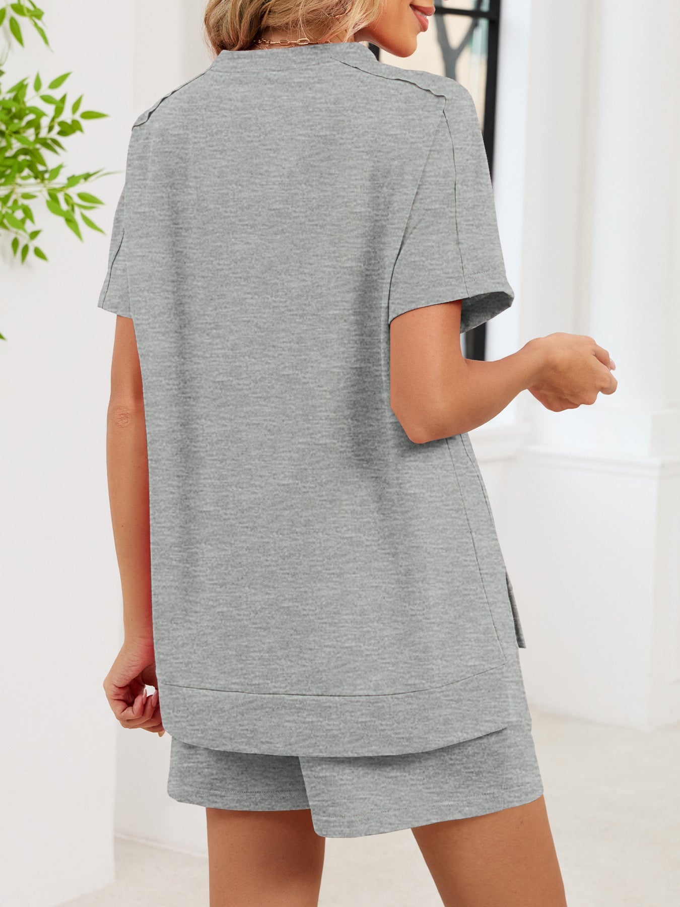 Round Neck Short Sleeve T-Shirt and Shorts Set - Lara Moda