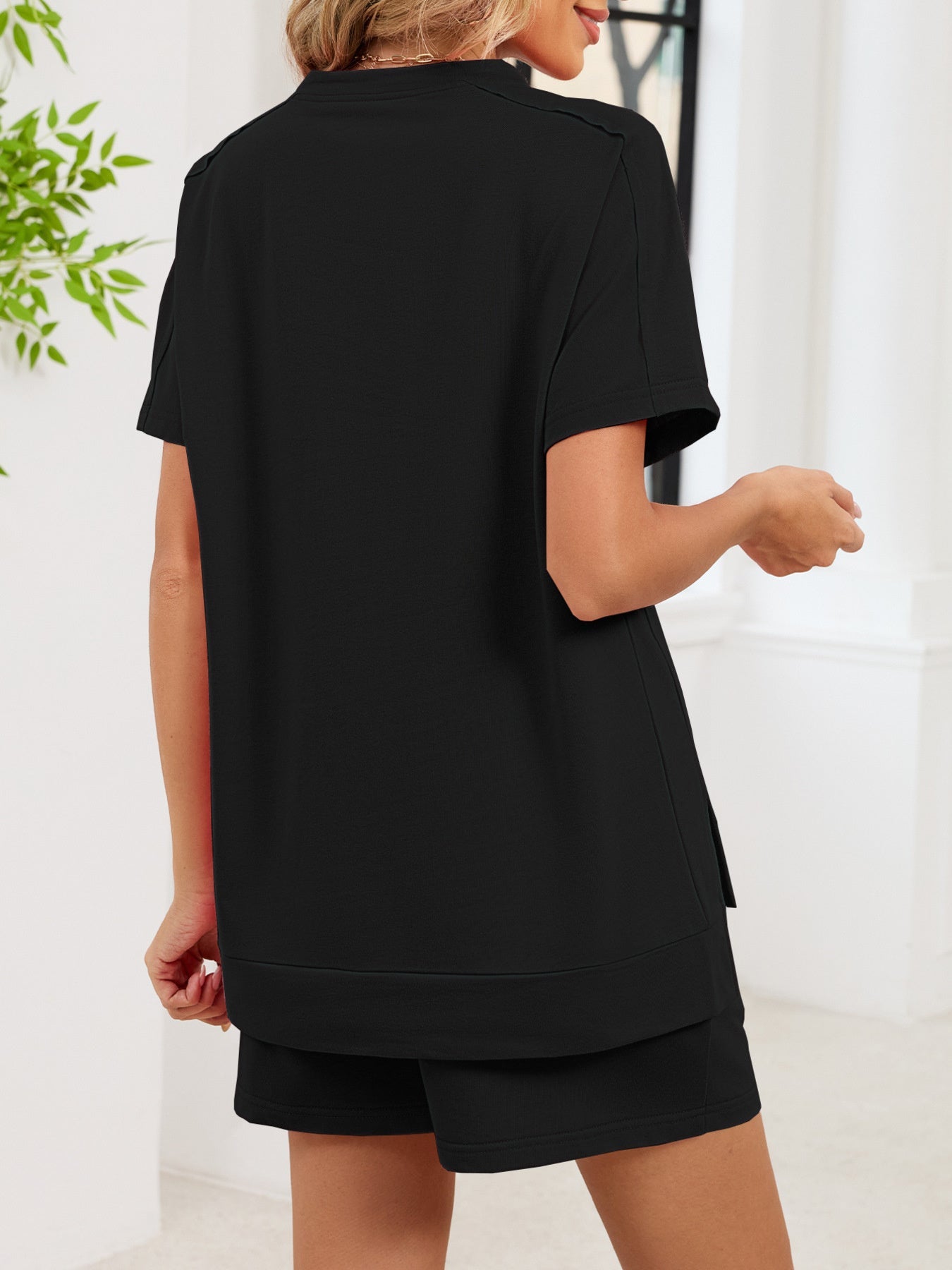 Round Neck Short Sleeve T-Shirt and Shorts Set - Lara Moda