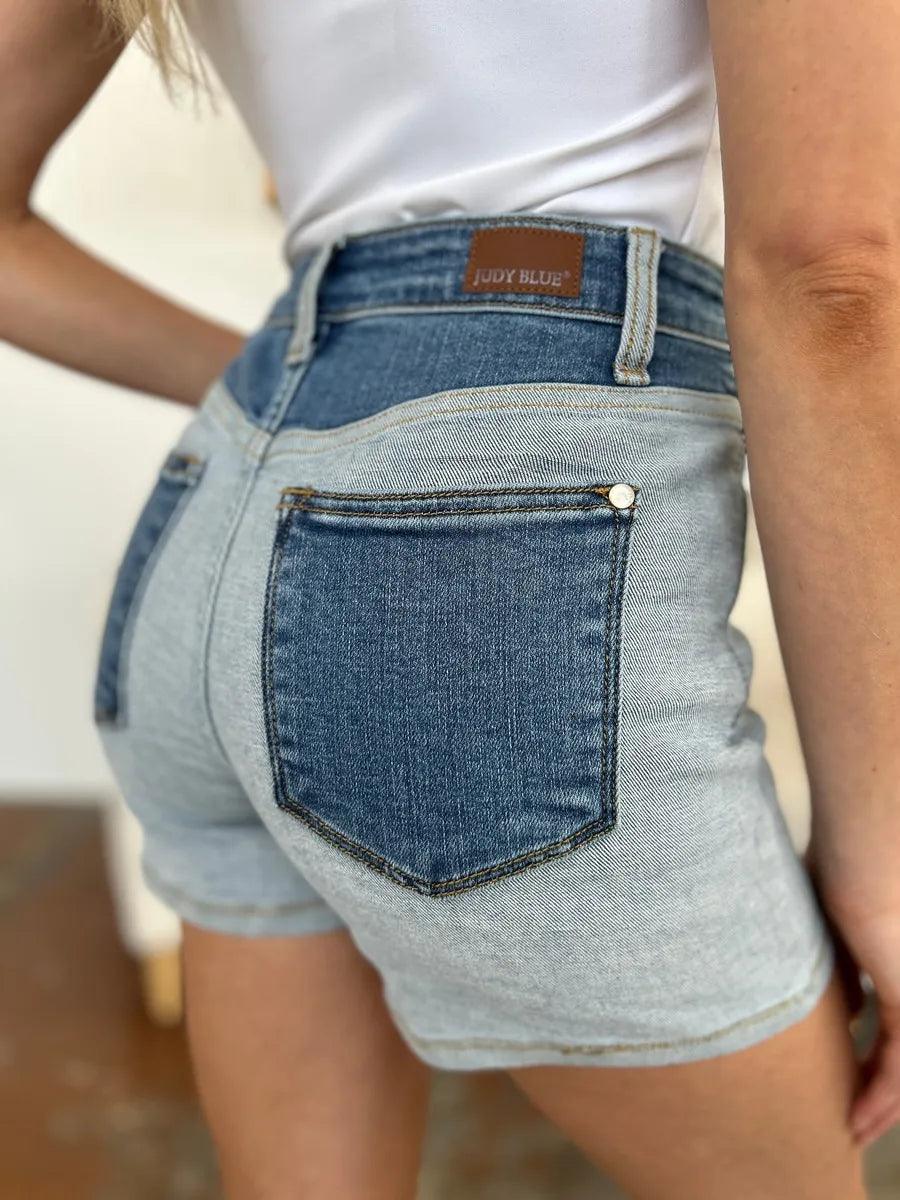 Short Jeans Judy Blue Color Block - Tamanho Grande - Lara Moda