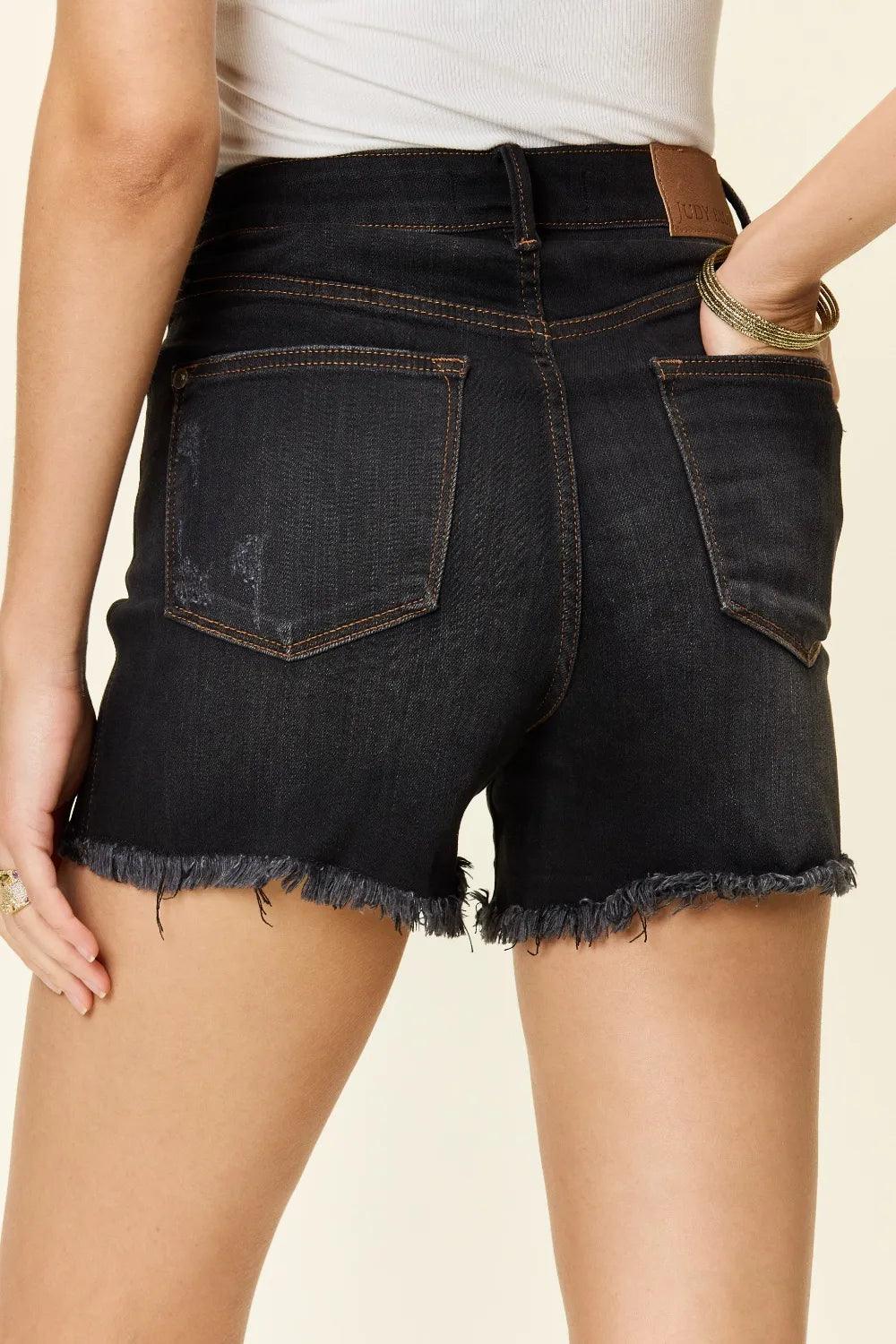Short Jeans Judy Blue com Controle de Barriga - Barra Desfiada - Lara Moda